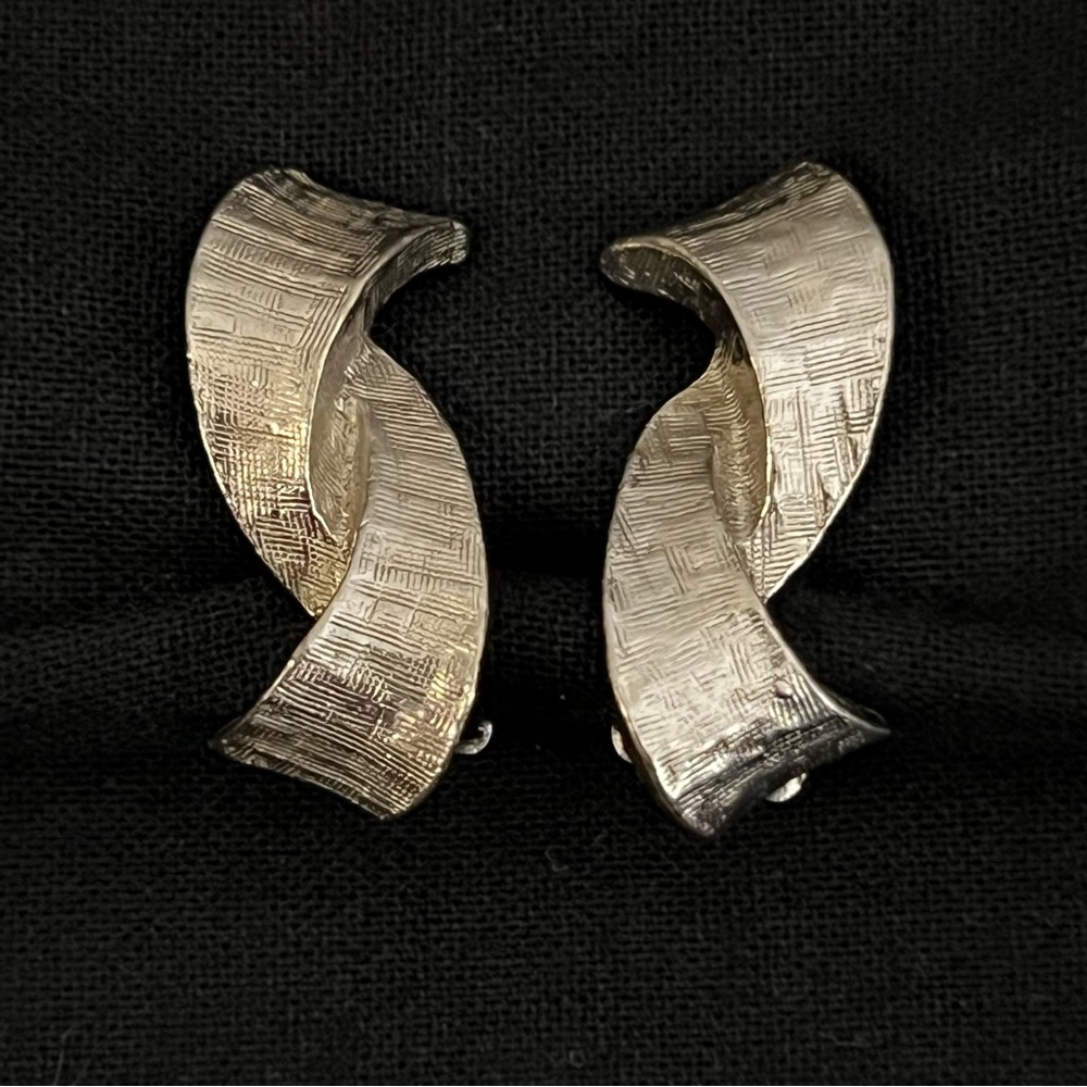 Vintage Claudette Textured Silver Earrings
